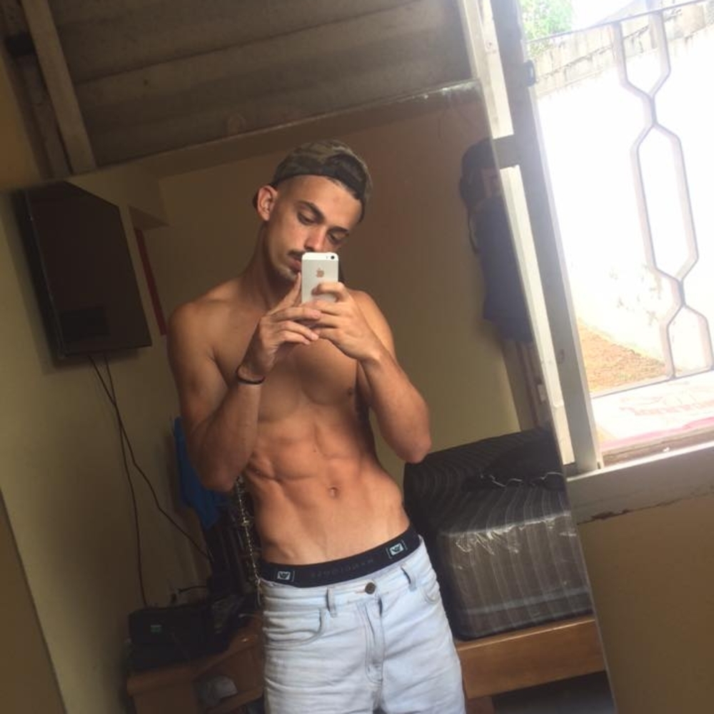 Meet your Posher, Lucas